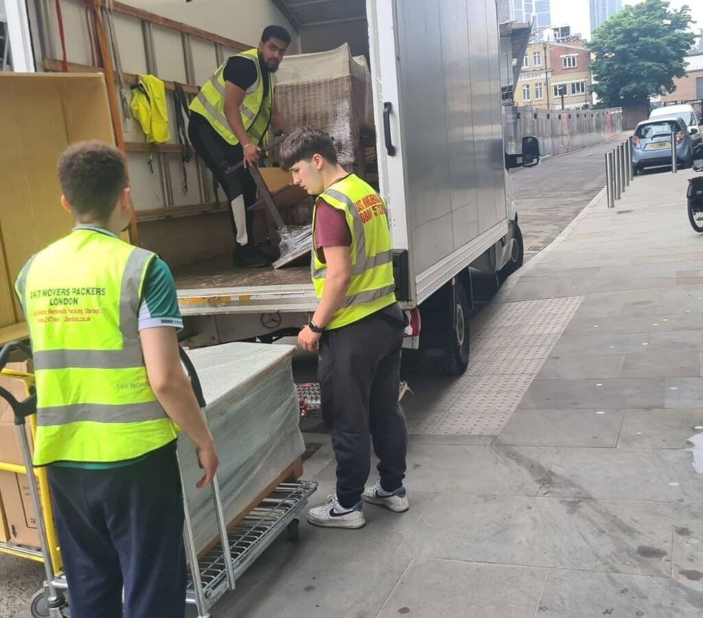 🌟 Stress-Free London Moves Start with Professional Packing & Unpacking Services