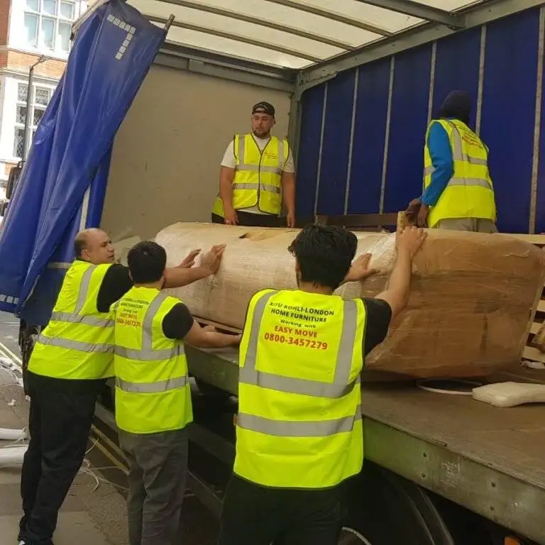 Where Aldwych Moves With Ease-And You Do Too