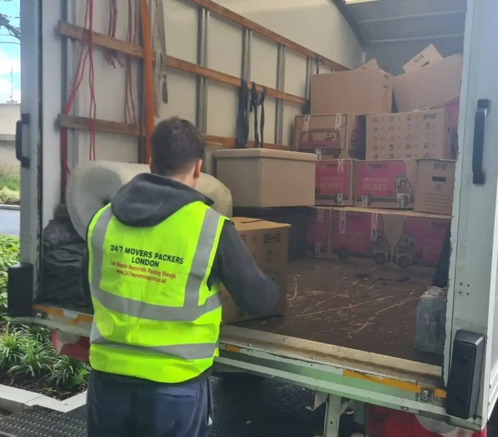 Downsizing or Upgrading? Man with a Van Services in Victoria Make It Easy