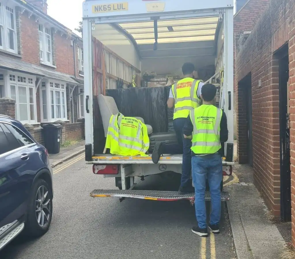 Clean Moves in Euston – Organized, On-Time, Outstanding