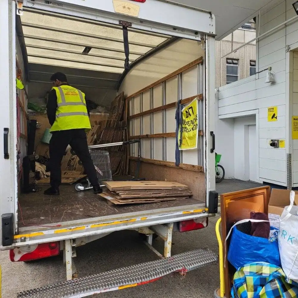 Emergency Moves Chelsea? Trust 24/7 Last Minute Removals