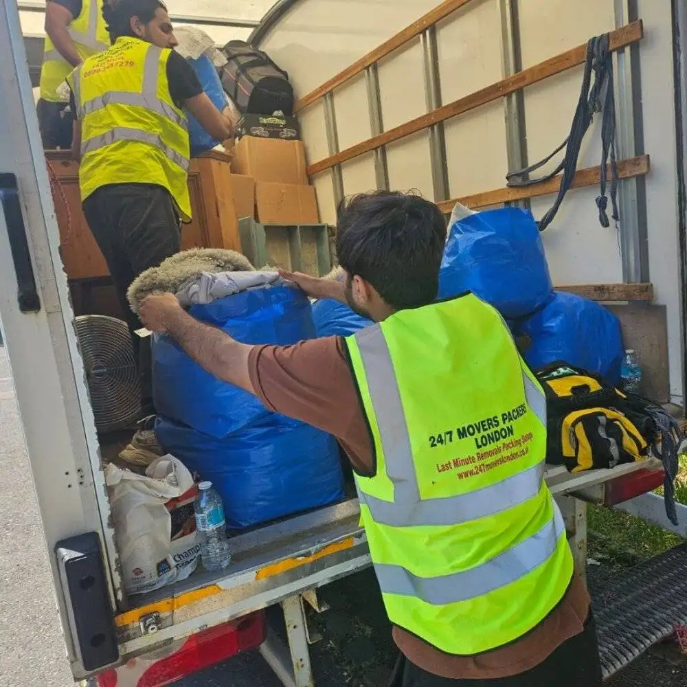 From Flat to Facility – Holborn’s Trusted Removals Partner with Big Yellow Access