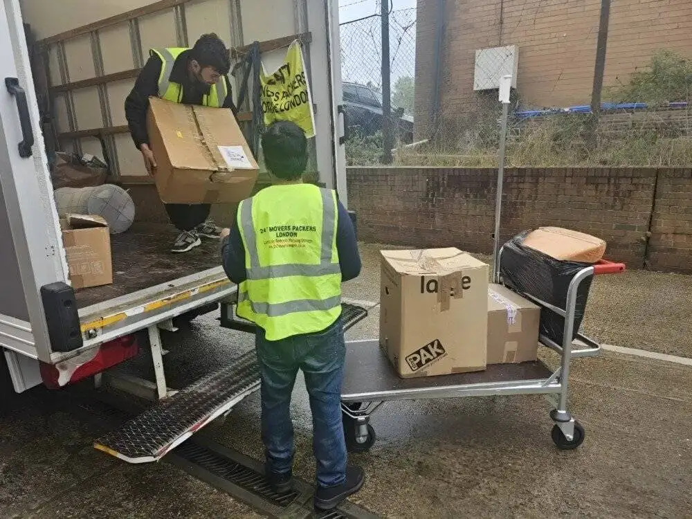 Last Minute Emergency Removals London