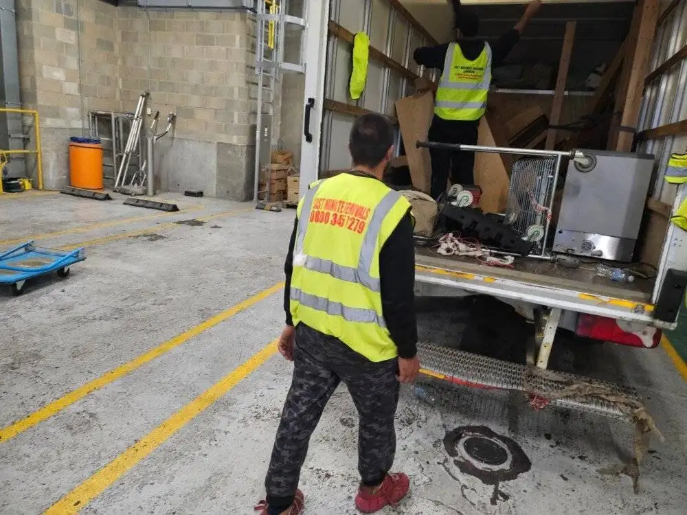 24/7 Emergency Movers London