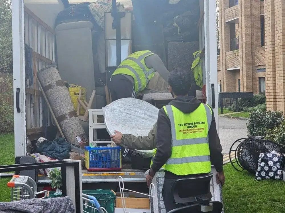 professional movers London