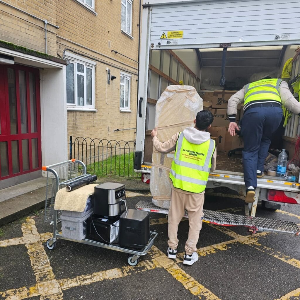 removals packing and storage London