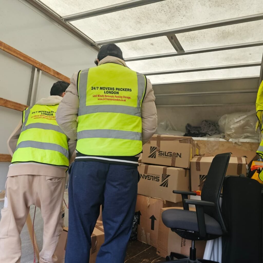 removals packing and storage London