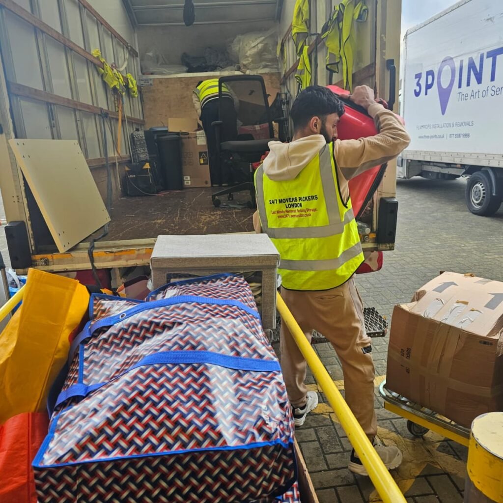 removals packing and storage London