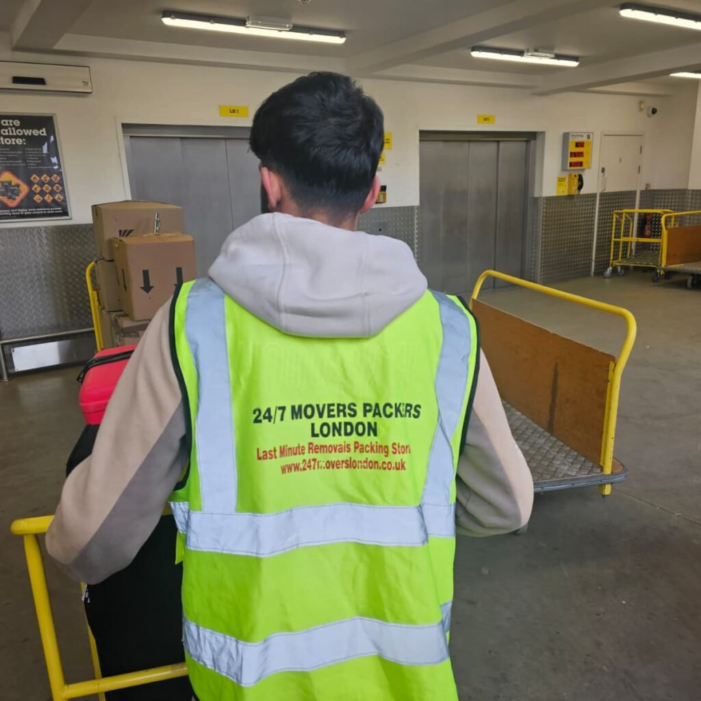 Removals, packing and storage in London